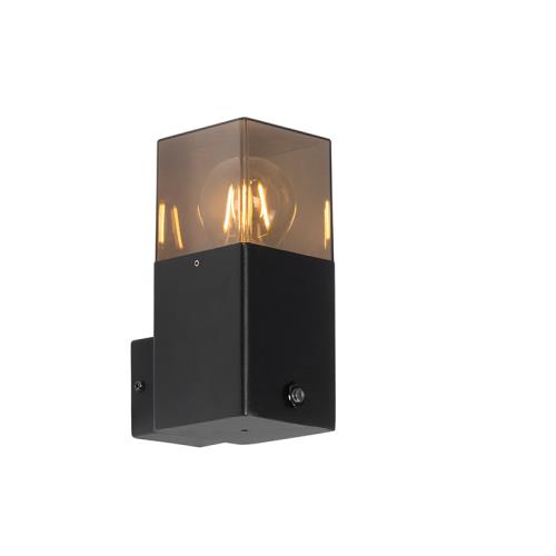 Vonkajšia nástenná lampa čierna IP44 s senzorom súmraku až úsvitu - Dánsko